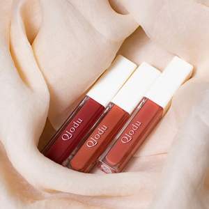 Makeup anak-anak glossy <span class=keywords><strong>lip</strong></span> <span class=keywords><strong>gloss</strong></span> tabung dasar kemasan wadah grosir massal label pribadi pemadat bibir <span class=keywords><strong>gloss</strong></span> - Product Image 4
