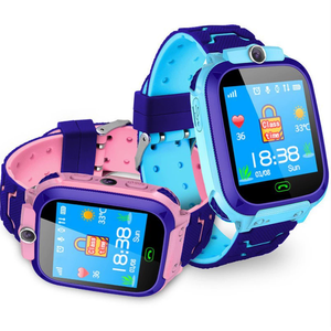 2025S Q12 Reloj inteligente para niños Llamada SOS Llamada remota LBS Ubicación Pantalla TFT cuadrada Rastreador de sueño Juego de matemáticas Reloj para niños Regalo - Product Image 4