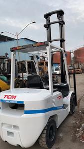 Chariot élévateur diesel d'occasion TCM FD25T3 à 2 étages, mât de 3 m de haut, 2,5 à 15 tonnes, fabrication japonaise, en stock, prix avantageux - Product Image 6