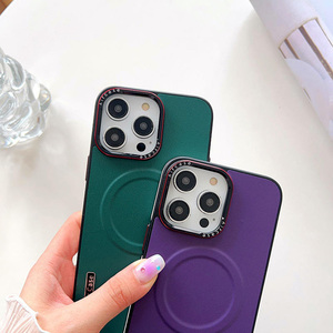 Pour <span class=keywords><strong>iphone</strong></span> 16 15 14 13 12 2025 Charge sans fil en cuir TPU housse de protection pour <span class=keywords><strong>iPhone</strong></span> 16 Pro Ins Style <span class=keywords><strong>coque</strong></span> de téléphone magnétique - Product Image 4