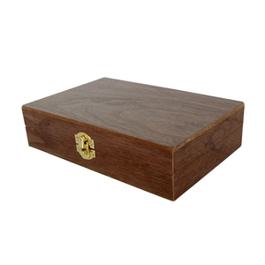 Juego de póquer personalizable con dos barajas de cartas de alta calidad y cinco dados en una caja de madera MDF duradera