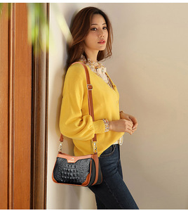 New 2025 Crossbody Bag Single Shoulder Bag Ladies's Lacquer PU Leather Women's Mom's Small <b>Square</b> Bag - Product Image 3