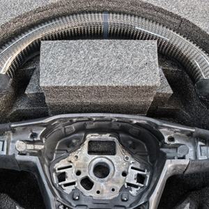 Volant en carbone suédé pour <span class=keywords><strong>Seat</strong></span> <span class=keywords><strong>Leon</strong></span> <span class=keywords><strong>Cupra</strong></span> Mk3 2013 2014 <span class=keywords><strong>2015</strong></span> 2016 2017 2018 2019 Volant gris de haute qualité - Product Image 4