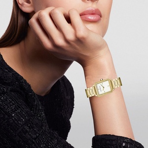 Montre à Quartz de Luxe pour Femme avec Bracelet en Acier Inoxydable, Cadran Carré, Logo Personnalisé, Étanche 3 ATM, Verre Minéral, Charme Affaires en Cuir - Product Image 1
