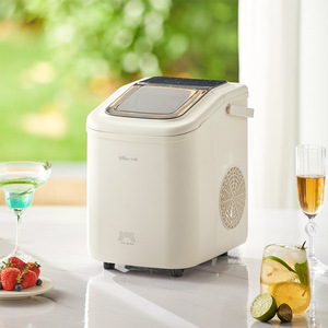 Mini máquina de hielo Little Bear Zbj C01c5, 2.2l, hielo en cubos para el hogar, tiendas de té con leche, uso comercial - Product Image 4
