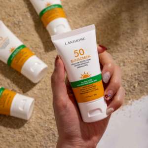Protezione <span class=keywords><strong>solare</strong></span> personalizzata all'ingrosso SPF 50 ++ protezione Uv viso corpo rinfrescante <span class=keywords><strong>crema</strong></span> <span class=keywords><strong>solare</strong></span> e lozione <span class=keywords><strong>solare</strong></span> 50g - Product Image 1