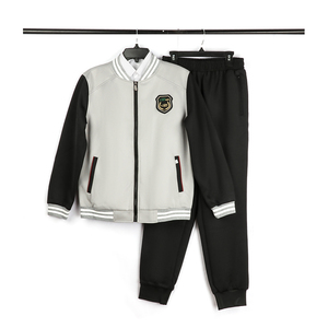 Ensemble uniforme scolaire pour garçons, tricoté en mélange polyester-coton, gaufré, pour l'automne et le printemps, costume de sport, couleur et logo personnalisables <span class=keywords><strong>YIAO</strong></span> - Product Image 6