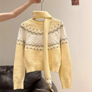 Suéter de Cuello Redondo con Jacquard Fair Isle y Juego de Bufanda, Color Amarillo Crema, Grosor Medio, Algodón, Ropa de Punto para Mujer, Otoño Invierno 2025 - Product Image 1