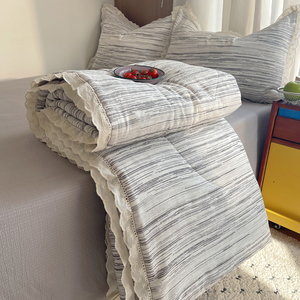 Edredón de Verano de Doble Capa con Diseño Floral Pequeño Estilo Coreano/Edredón Fresco de Verano - Product Image 5