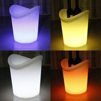 Seau à glace LED en plastique imperméable, surface lisse, style européen, taille personnalisée, pour boissons, utilisation intérieure/extérieure, promotion bar, haute qualité