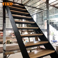 Escalier en acier moderne de style américain VIKO avec marches en bois