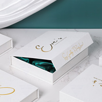 Design personalizzabile tipo di conchiglia portatile cartone imballaggio bianco fodera in raso contenitore per gioielli