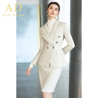 Ensemble de costume d'hiver de bureau deux pièces pour femmes costume de jupe épais de haute qualité avec décoration de bouton produit d'usine de la société