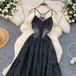 Robe midi décontractée d'été pour femme, en jean noir, sans manches, dos nu, avec col à nœud, coupe tunique, style bandage ajusté et découpes - Product Image 4