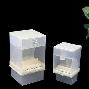 Fabricant Vente en gros Conteneur de nourriture pour oiseaux Starling Perroquet Pigeon Mangeoire suspendue pour oiseaux Mangeoire automatique - Product Image 2