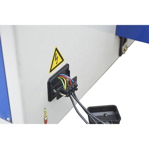 <span class=keywords><strong>Raboteuse</strong></span> à bois polyvalente (affleureuse et <span class=keywords><strong>dégauchisseuse</strong></span>) avec largeur maximale de 400 mm et moteur à spirale haute efficacité - Product Image 6