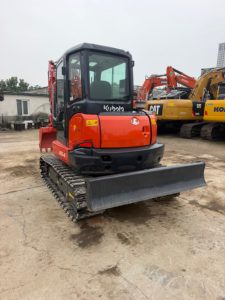 Mini-excavatrice d'occasion économique U55, excavatrice sur chenilles d'origine japonaise pour le creusement, avec certifications CE et EPA - Product Image 3