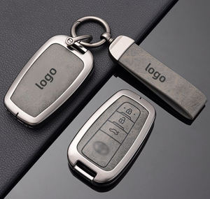 Faible MOQ, porte-clés de voiture en alliage de zinc de luxe, porte-clés pour Toyota Axio Corolla Rav 4 Camry Lc200 Land Cruiser - Product Image 6