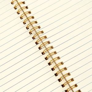 Cuaderno de Papel Kraft A5, Diseño Simple de Doble Espiral, para Uso Escolar y de Oficina, para Escribir, Tomar Notas y Otros Usos Esenciales - Product Image 3