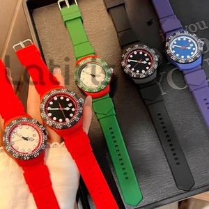 2025 Mới Tự Động Ngày F1 Loạt Cao Su Dây Đeo Đồng Hồ Với Lịch Vòng Đeo Tay Lá Mens Thời Trang Chronograph Đồng Hồ Cho Người Đàn Ông - Product Image 5