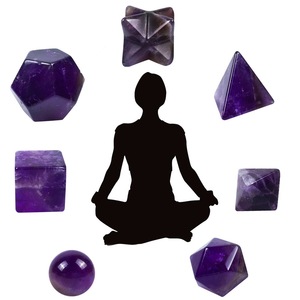 Juegos de Geometría de Sólidos Platónicos de Cristal de Cuarzo de 7 Chakras Pulidos y Coloridos al por Mayor para Meditación con Tema de Amor - Product Image 3