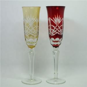 Vente en gros <span class=keywords><strong>de</strong></span> flûtes à <span class=keywords><strong>champagne</strong></span> en verre transparent découpées à la main élégantes et superposées colorées en <span class=keywords><strong>cristal</strong></span> pour fête, bar - Product Image 4