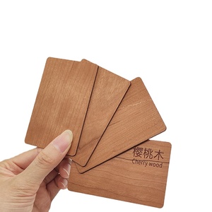 Keycard NFC in legno ciliegio programmabile eco-friendly incidibile F08 Conference pass abbonamento palestra club privati controllo accessi - Product Image 1