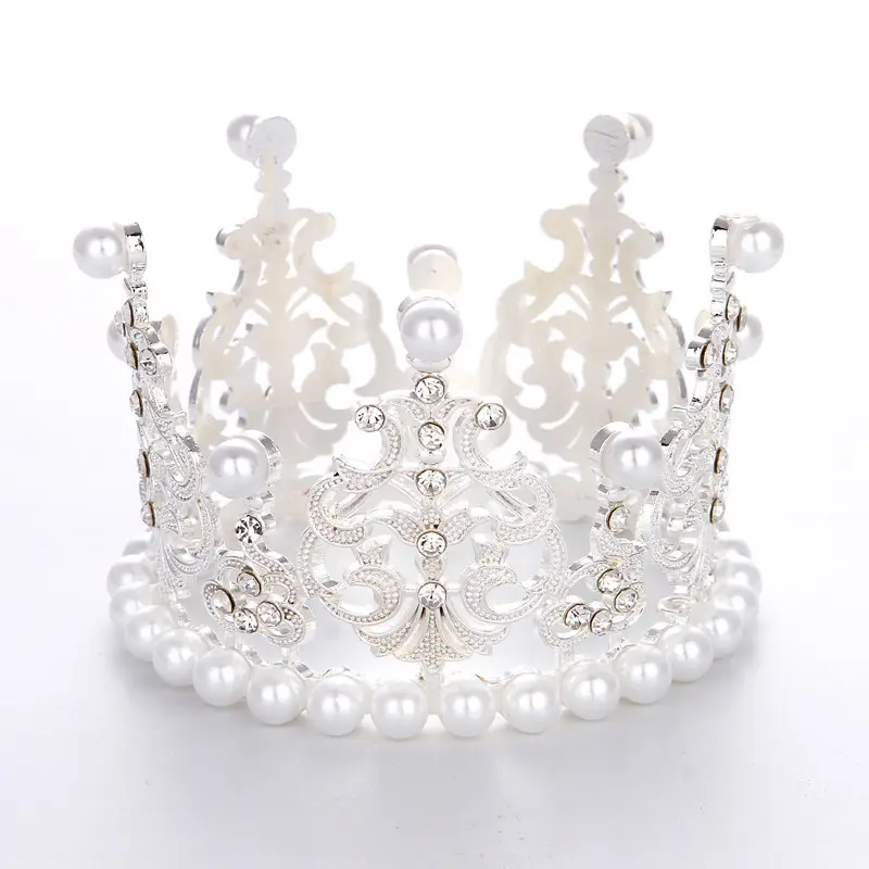 La corona di lusso adorna la perla intarsiata rotonda piccola corona orna la sposa di nozze