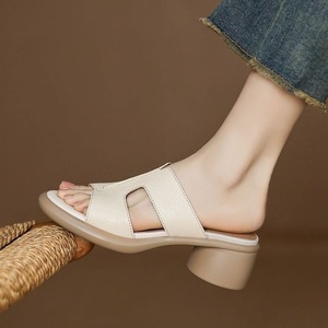 Elegantes Sandalias de Tacón Medio con Punta Abierta de Microfibra Color Bronceado, Estilo Slip-On para Mujer, Ideales para el Verano - Product Image 4