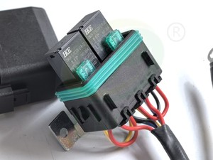 PDM31002ZXM 퓨즈 박스 열 스위치가있는 듀얼 팬 릴레이 배선 하네스 - Product Image 2