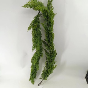 Guirlande de cyprès décorative, design tendance, plante artificielle suspendue - Product Image 6