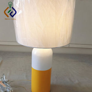 Comodità locanda sorgere e brillare camera da letto accanto a luci Hotel lampade da tavolo Decorative in resina <span class=keywords><strong>marrone</strong></span> rosso con <span class=keywords><strong>paralume</strong></span> in lino - Product Image 3