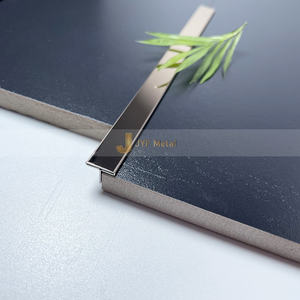 EX1018 Perfil Decorativo en Forma de T de Acero Inoxidable Moderno para Transición de Pared a Suelo Interior - Duradero e Impermeable - Product Image 1