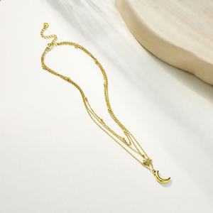 Collar de Acero Inoxidable Chapado en Oro con Colgante de Luna y Estrella de Ocho Puntas, Diseño de Tres Capas, Gran Venta - Product Image 3