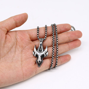 สร้อยคอจี้รูปเปลวไฟสำหรับผู้ชาย ยี่ห้อ Yunnique ทำจากสแตนเลส ดีไซน์เรขาคณิต เครื่องประดับแฟชั่นสำหรับใส่ทุกวัน รุ่นกวางโจว - Product Image 4