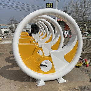 Manège extérieur en plastique pour 5 à 10 personnes, équipement de terrain de jeux commercial - Product Image 1