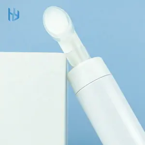 En stock blanc 100ml 120ml 150ml 180ml logo personnalisé nettoyant pour le visage brosse pompe mousse petites bouteilles en plastique à presser