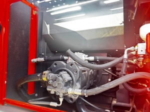 Excavatrice sur chenilles Doosan DX225 d'origine avec PLC, moteur et boîte de vitesses – Qualité supérieure, bras de flèche performant, excellent rendement, machine fiable - Product Image 3