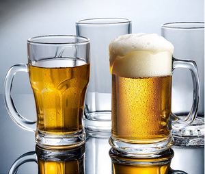 Verres à boire en gros, directement de l'usine, à prix abordable, pour la maison et le bar, y compris des mugs en verre avec anse et des mugs en verre pour jus et bière - Product Image 1