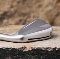 Ensemble de fers de golf portables en acier au carbone forgé avec tiges en acier inoxydable, poignée en caoutchouc, conception à lancement élevé pour golfeurs droitiers