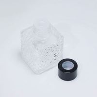 Diffuseur à roseaux écologique sans BPA de 50 ml en gros, petit volume, avec bouteille carrée en verre borosilicate pour rafraîchir et détendre