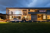 Villa préfabriquée à 2 étages, livraison rapide, solution tout-en-un, 3 chambres, structure en acier léger, villa modulaire préfabriquée, maison de luxe de style suisse