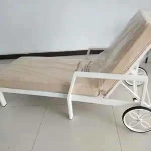 काले रंग पूल Lounger समुद्र तट सनबेड कास्ट एल्यूमीनियम सूरज Lounger गाड़ी Lounger