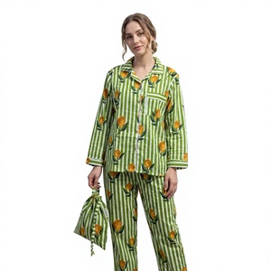 Conjunto de pijama de estilo romántico térmico de algodón con estampado de limones y rayas verdes para mujer, ropa de dormir de manga larga con cintura elástica y largo completo - Product Image 1