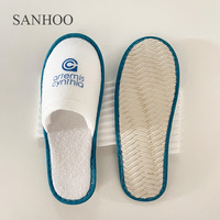 SANHOO pantoufles d'hôtel de luxe Spa logo de passepoil personnalisé pantoufles de chambre d'hôtel pantoufles confortables en velours épais avec semelle rembourrée