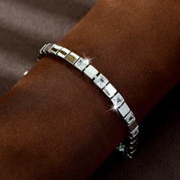Bracelet tennis moderne en zircon cubique blanc taille princesse pour femme, idéal pour le quotidien, le bureau ou comme cadeau d'anniversaire B169