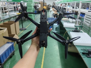 SpiderRC.HK FPV drone 7 pouces correspondant 5.8G 3W VTX Distance de vol 10km Servo Caméra - Product Image 2