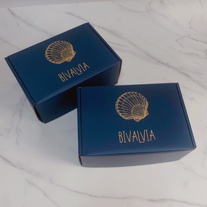 Cajas de Cartón Corrugado Azules y Kraft Personalizadas con Impresión en Dorado - Cajas Plegables para Envío y Regalos - Product Image 6