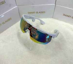 W640 Outdoor Cycling Sunglasses Bicycle Driving Running Windproof PC Sport Sunglasses 8MP Camera Sport <b>Record</b> Smart Glasses - Product Image 4