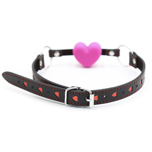 Bondage <span class=keywords><strong>de</strong></span> cuero suave <span class=keywords><strong>boca</strong></span> abierta forma <span class=keywords><strong>de</strong></span> corazón mordaza Sexual silicona fetiche <span class=keywords><strong>boca</strong></span> enchufe esclavo juegos <span class=keywords><strong>para</strong></span> amantes - Product Image 3